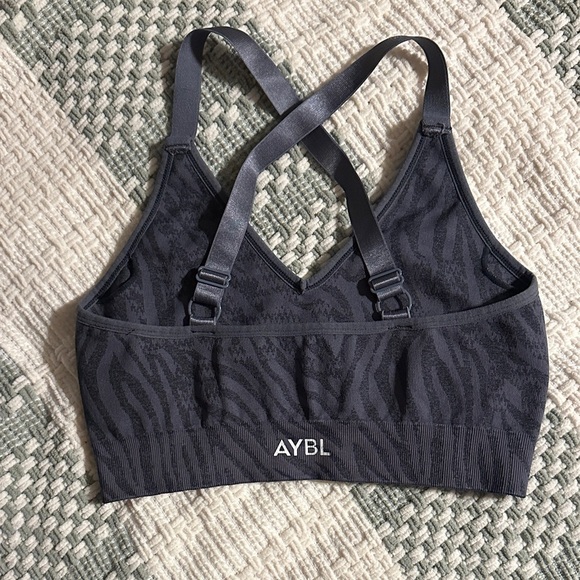 AYBL sports bra - Picture 3 of 5